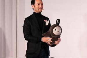 Эксцентричный японский миллиардер делает ставку: «чувствующие» роботы могут исцелить ваше сердце