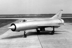 Впечатляющие характеристики: семейство самолетов Ye-150 Микояна-Гуревича - забытые перехватчики Советского Союза