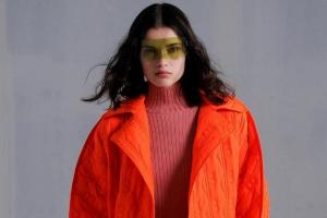 Оранжевое фламбе: новые нюансы для обогащения словаря моды и гардероба в эту оранжевую зиму 2023