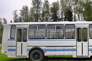 Автобусы ПАЗ сейчас производятся с круглыми фарами: это достояние бывшего СССР