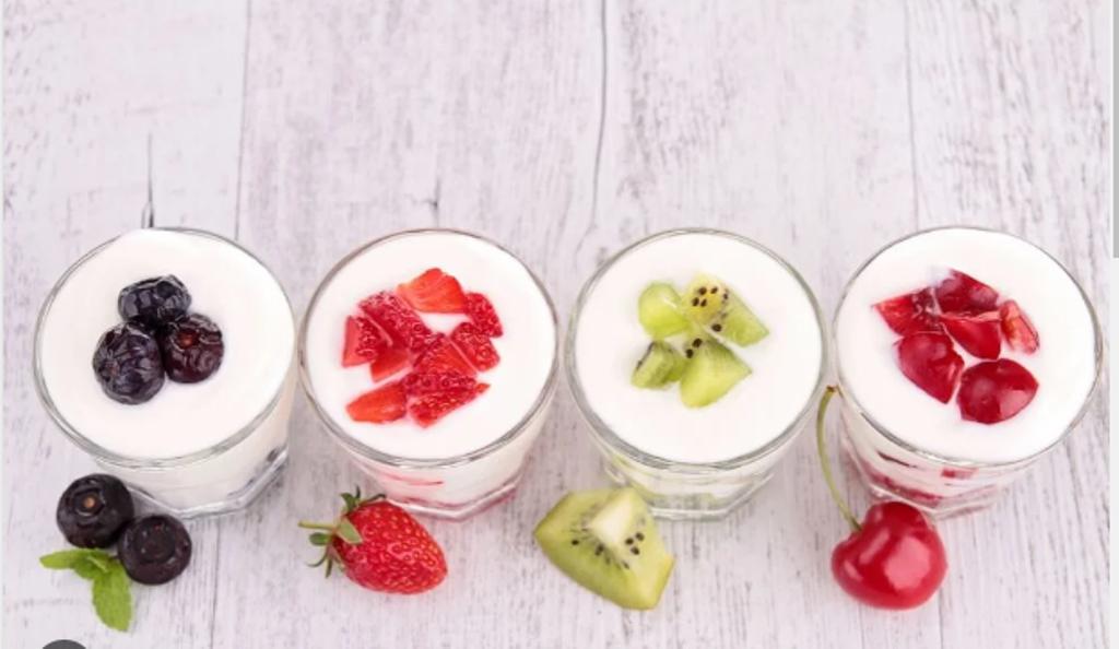 Йогурт с пробиотиками. Можно ли пить йогурты на диете. Есть йогурт на ночь