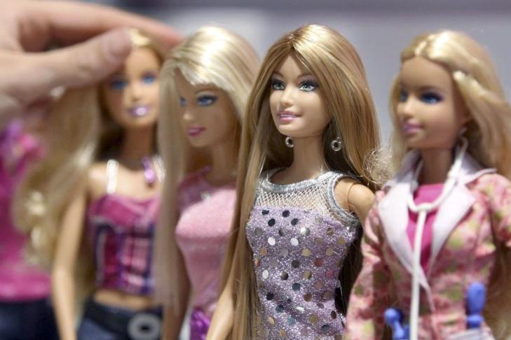 Эмоциональная поддержка в виде куклы Барби: новый тренд