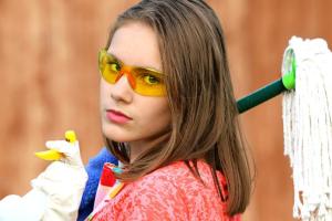 Небезопасны для дома и здоровья: самые вредные привычки в уборке (и хорошие, которые стоит перенять)
