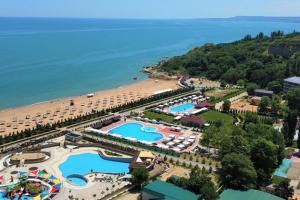 Туроператоры отмечают заметный рост интереса к курортам Каспийского моря: маршруты, пляжи и цены в 2024-м