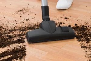 Как правильно чистить пылесос: советы и лайфхаки для разных типов приборов