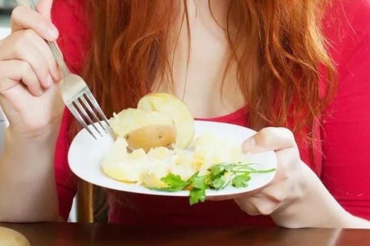 Картофель, яйца, творог и не только: продукты, которые можно есть, не набирая вес
