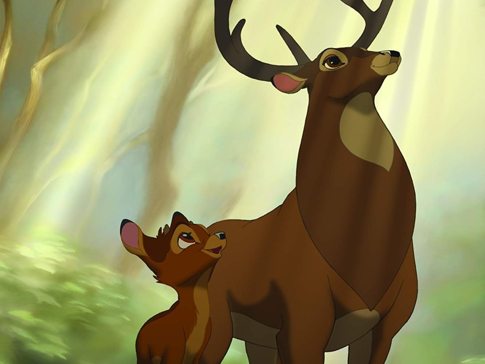 В первом мультфильме "Бэмби" маленький олень теряет свою мать. 