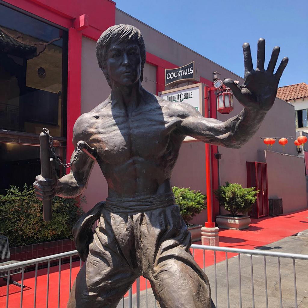 statue of bruce lee in los angeles