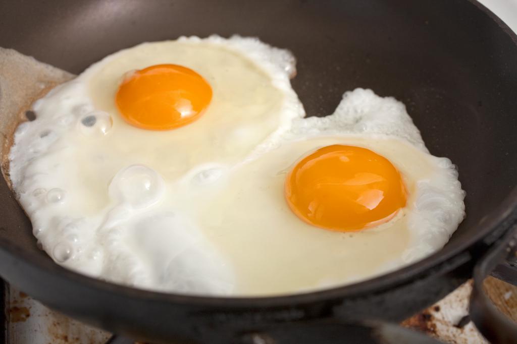 two egg fried eggs