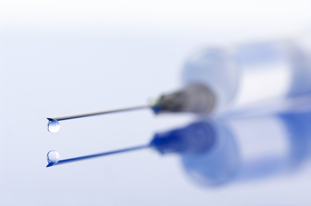 Syringe with needle