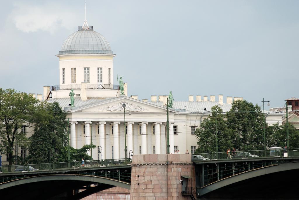 Институт архитектуры в санкт петербурге