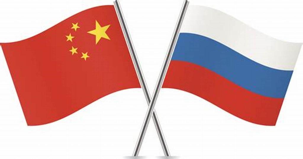 российский и китайский флаги