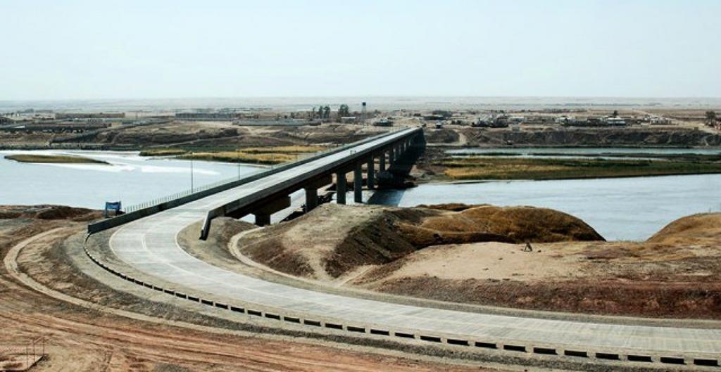 Мост через реку Пяндж