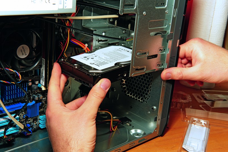 Как переставить жесткий диск компьютера