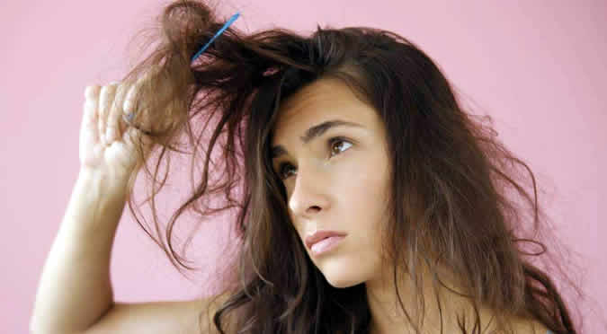 Колтуны в волосах: причины спутывания волос и способы избавления