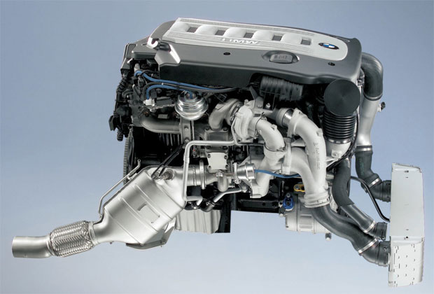 In operation of the BMW n52 engine