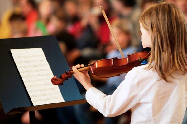 how to draw a violin with a pencil