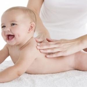 how to bathe a newborn