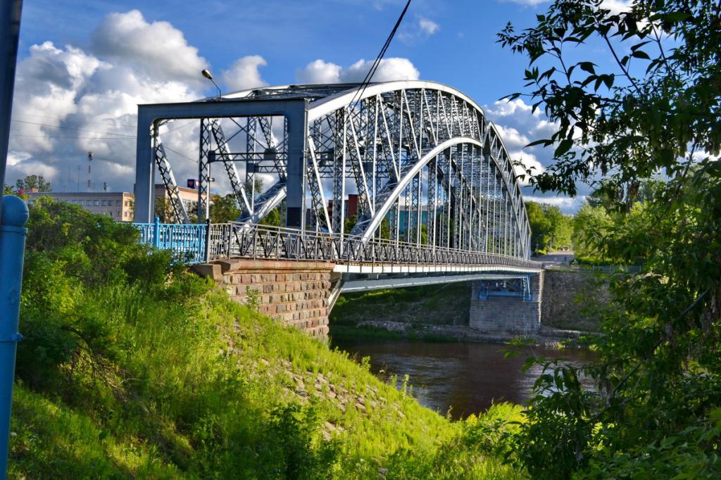 Мост над рекой Мстой