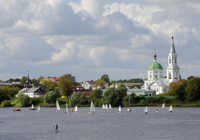 Памятники в твери фото