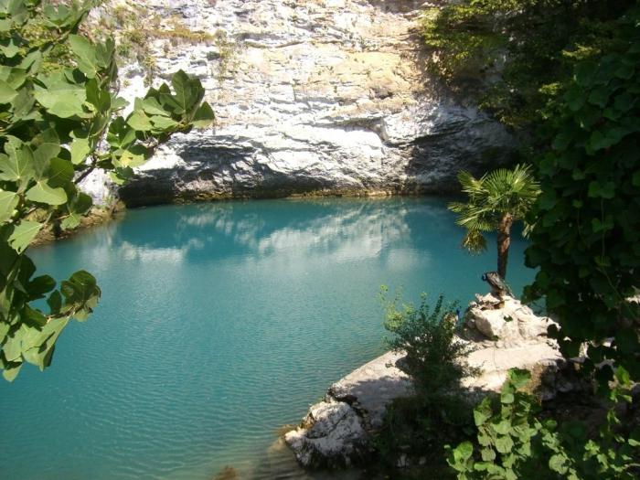 Blue Lake in Abkhazia photo