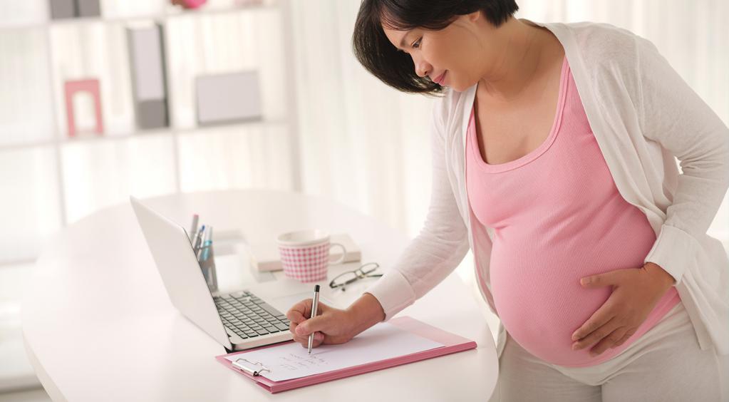 safe computer use during pregnancy