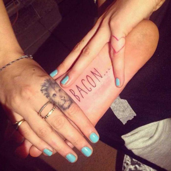 Cara delevingne tattoo on finger