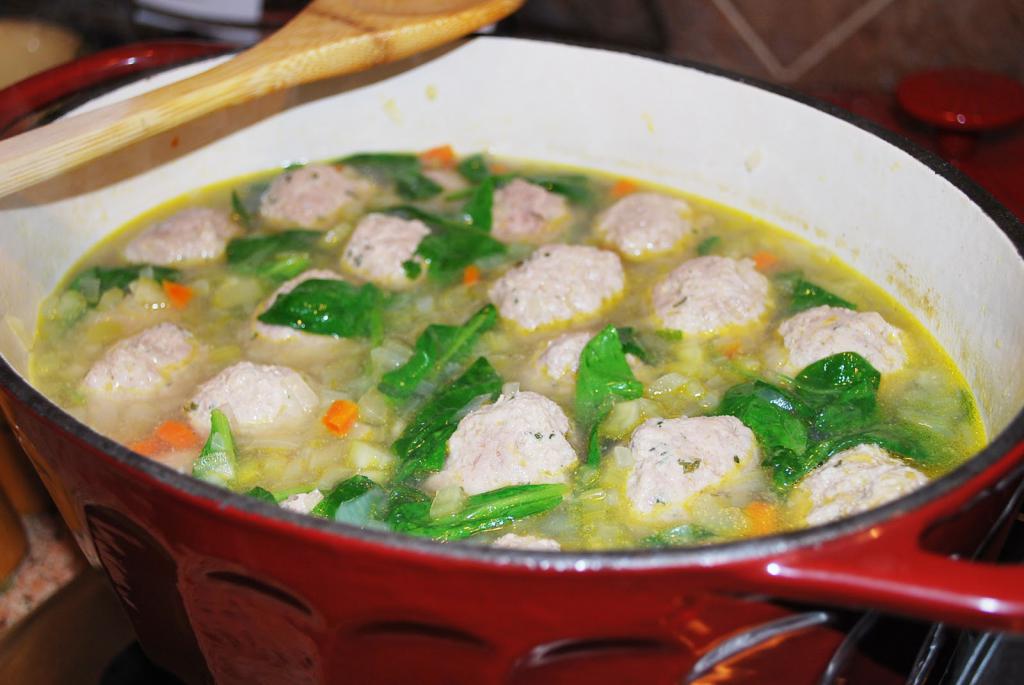 Homemade Vermicelli Soup with Meatballs