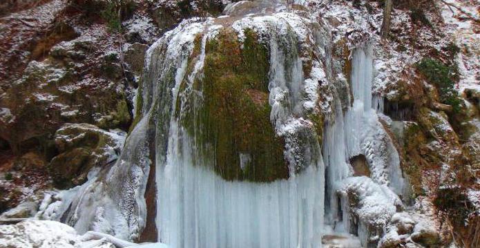 waterfall caving silver jets in crimea