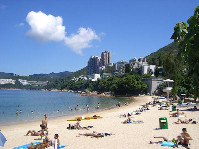 how to get to the beach in hong kong