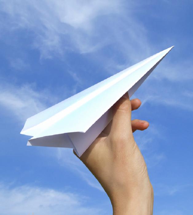 Самолетик из бумаги