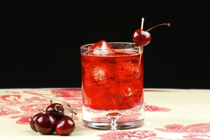 homemade cherry liqueur