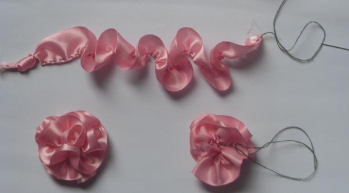 DIY satin ribbon flower