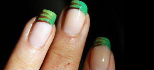 зеленый френч на ногтях с рисунком