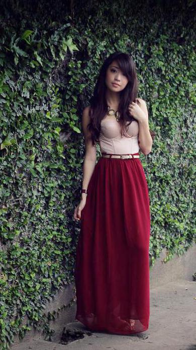 what to wear with a burgundy skirt