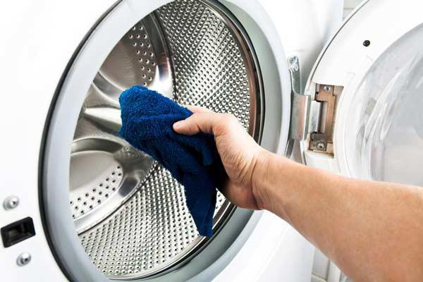 как почистить стиральную машину автомат от запаха в домашних условиях 