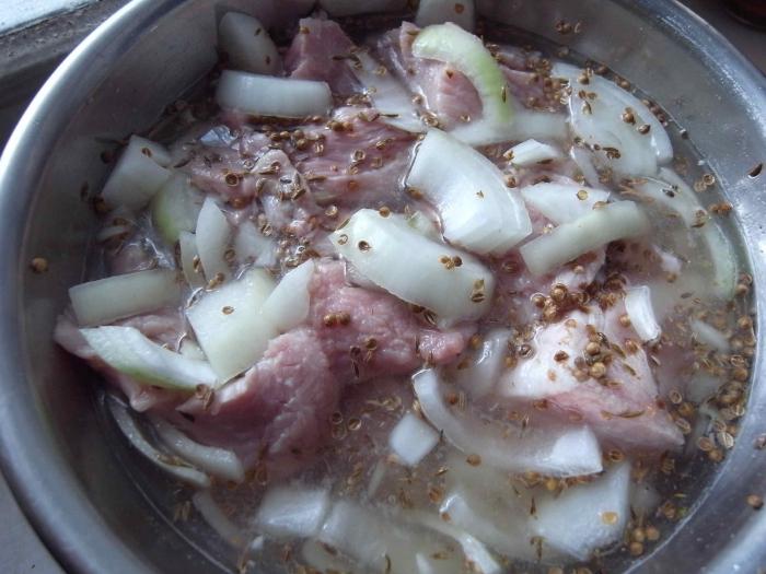 mineral water marinade for pork barbecue