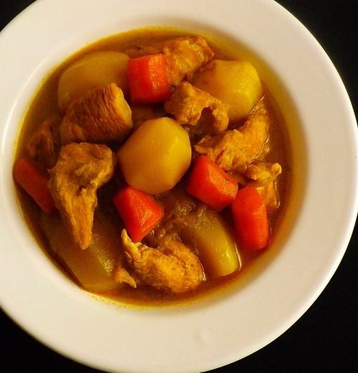 potato mushrooms chicken in a slow cooker