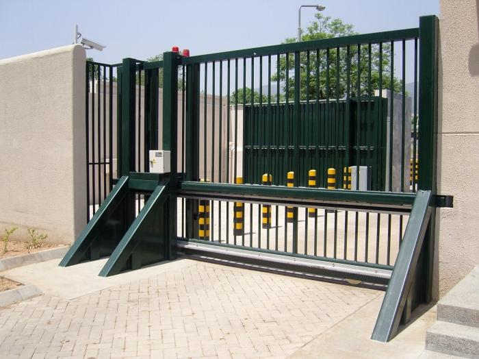 do-it-yourself sliding gate