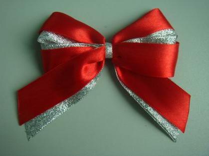 how to tie a bow from a satin ribbon