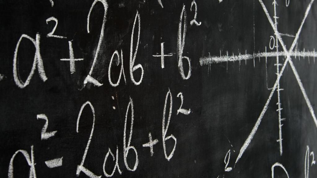 Что такое переменная в математике 6 класс уравнения
