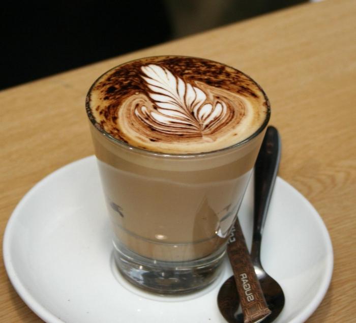 кофе латте в кофемашине