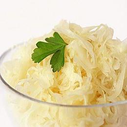 how tasty salt sliced ​​cabbage