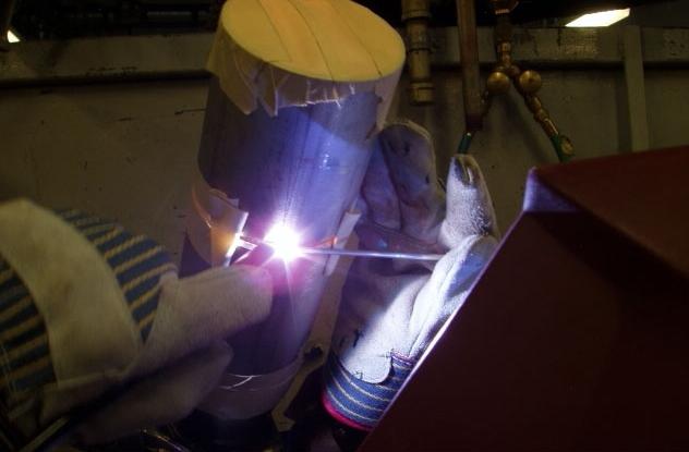 Argon arc welding devices