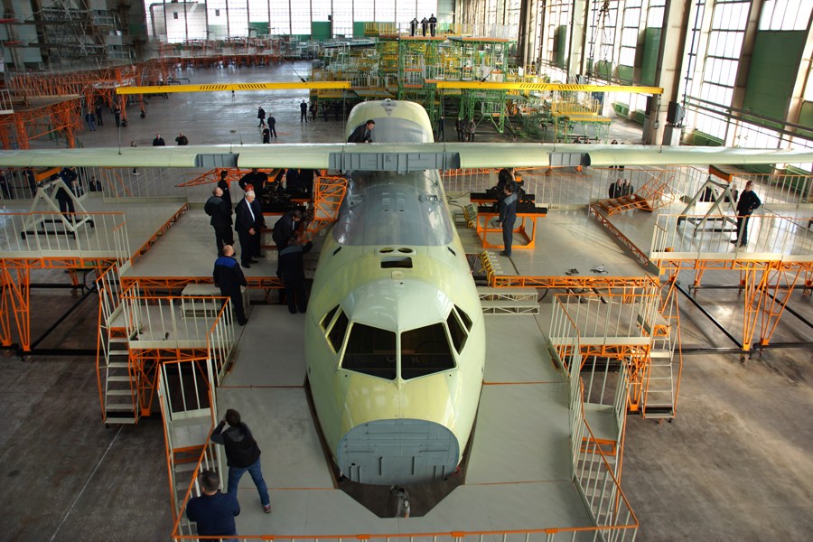 IL-112 in the workshop