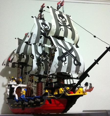 лего пиратский корабль