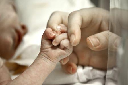 первые дни жизни новорожденного дома