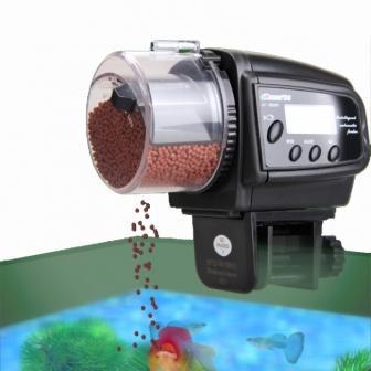 DIY aquarium feeder