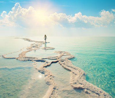 почему мертвое море такое соленое и почему оно называется так 