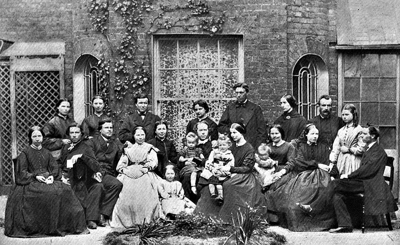Викторианская семья